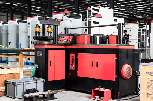 多功能母排加工機500